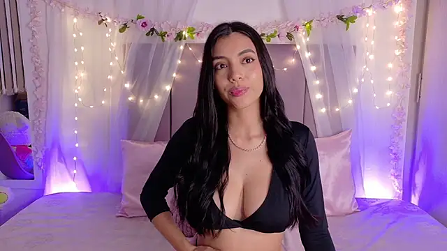 Julie Bennet online show from March 2026 05:33:02 AM