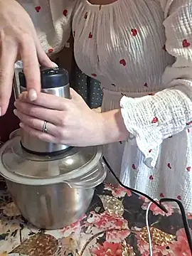  Kitti  online show from March 2025 03:04:02 PM