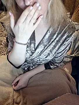  Kitti  online show from March 2025 07:04:02 PM