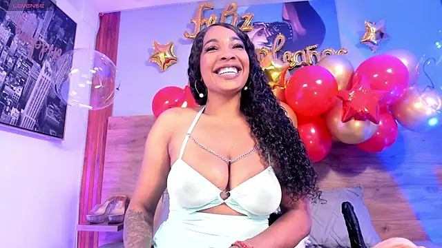 Snapshot of Aliisson_Cruz chatting on November 2025 02:49:02 AM Aliisson Cruz online show from November 2025 02:49:02 AM