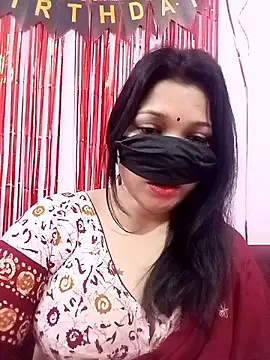 Snapshot of Beauty-khan chatting on February 2025 03:12:02 PM Beauty-khan online show from February 2025 03:12:02 PM