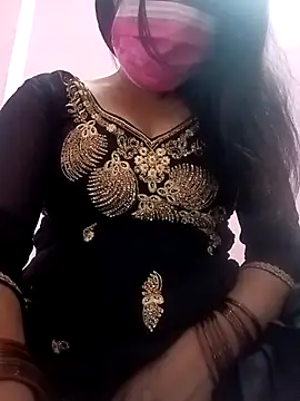 Snapshot of Beauty-khan chatting on February 2025 09:44:02 AM Beauty-khan online show from February 2025 09:44:02 AM