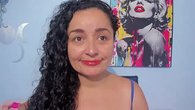 Snapshot of _luna__sweet_ chatting on September 2025 05:52:02 PM luna sweet online show from September 2025 05:52:02 PM