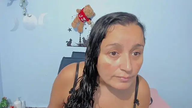 Snapshot of _luna__sweet_ chatting on November 2025 12:36:01 AM luna sweet online show from November 2025 12:36:01 AM