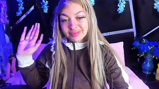 Snapshot of Cocoo_Nuth chatting on October 2025 02:57:01 AM Cocoo Nuth online show from October 2025 02:57:01 AM