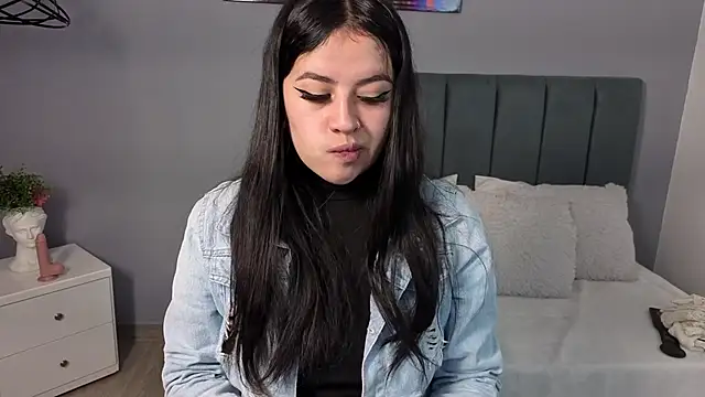 Snapshot of Alli_cooper chatting on April 2026 11:47:02 AM Alli cooper online show from April 2026 11:47:02 AM