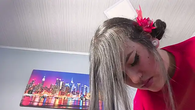 Snapshot of Alli_cooper chatting on April 2026 01:41:01 PM Alli cooper online show from April 2026 01:41:01 PM