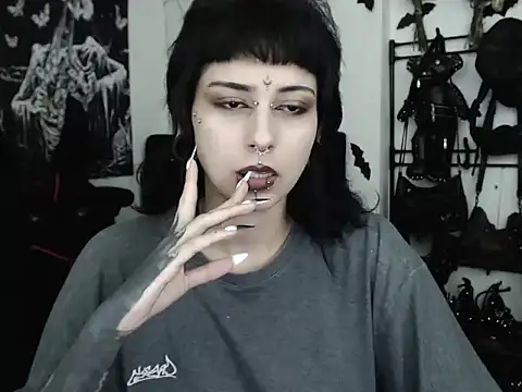 n0sferatus   online show from May 2026 02:19:01 AM