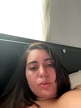 Snapshot of Tara__Sexy chatting on September 2025 09:43:01 PM Tara  Sexy online show from September 2025 09:43:01 PM