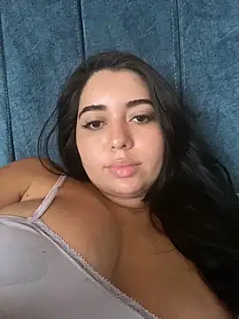 Snapshot of Tara__Sexy chatting on February 2025 01:11:02 PM Tara  Sexy online show from February 2025 01:11:02 PM
