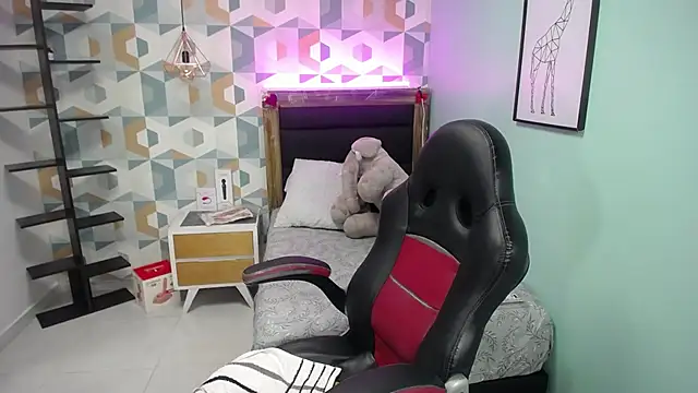 CATIAJONES online show from March 2025 07:03:02 PM