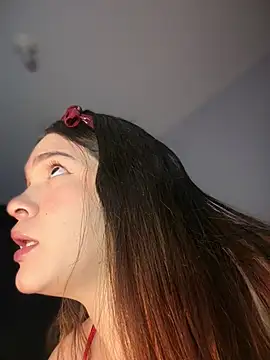 Snapshot of Zeli_66 chatting on February 2026 06:03:01 AM Zeli 66 online show from February 2026 06:03:01 AM