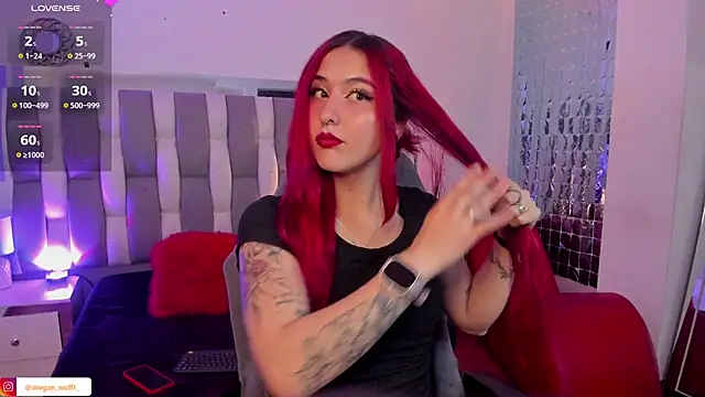Snapshot of Megan_wolf1_ chatting on January 2025 05:15:02 AM Megan wolf1  online show from January 2025 05:15:02 AM