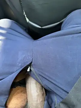 Snapshot of Black-mamba-madingo chatting on April 2026 04:34:02 PM Black-mamba-madingo online show from April 2026 04:34:02 PM