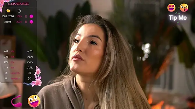 KellyMathews online show from October 2025 02:23:02 AM