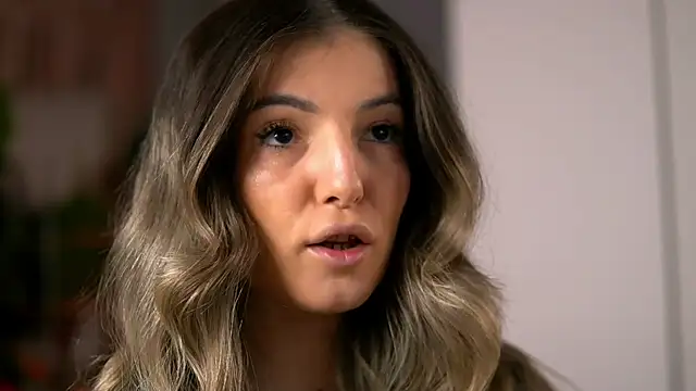 KellyMathews online show from April 2026 02:18:02 AM