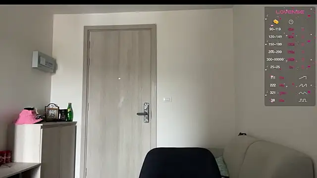 Snapshot of _Moon__Shine_ chatting on February 2026 01:24:02 AM Moon Shine online show from February 2026 01:24:02 AM