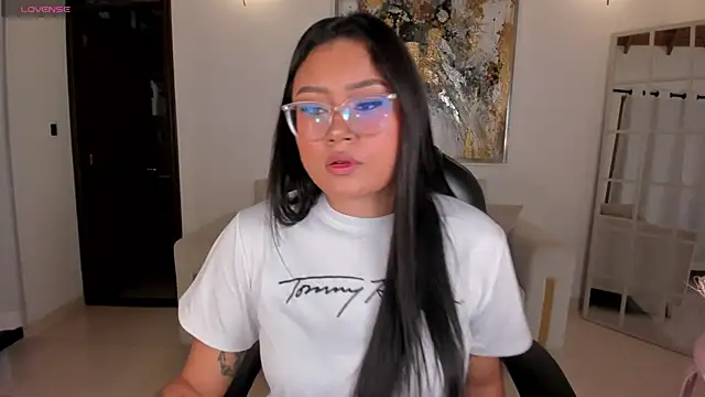 AmberLewis  online show from November 2025 10:46:01 PM