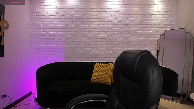 AmberLewis  online show from November 2025 02:44:02 AM