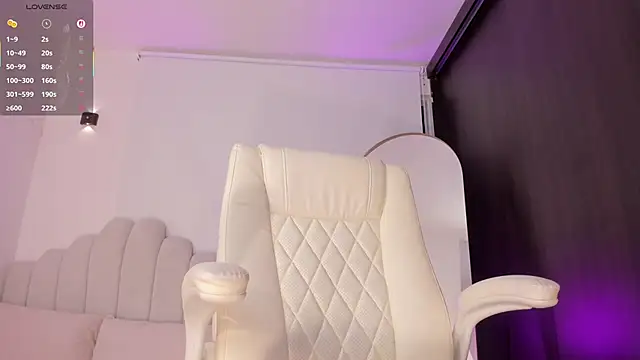 AmberLewis  online show from April 2026 02:27:02 AM