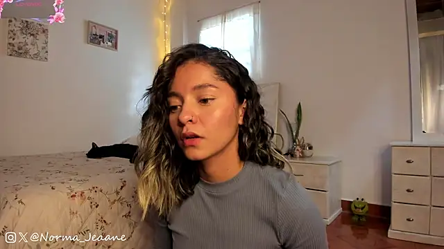 Snapshot of Norma-Jeaane chatting on January 2025 07:49:01 PM Norma-Jeaane online show from January 2025 07:49:01 PM