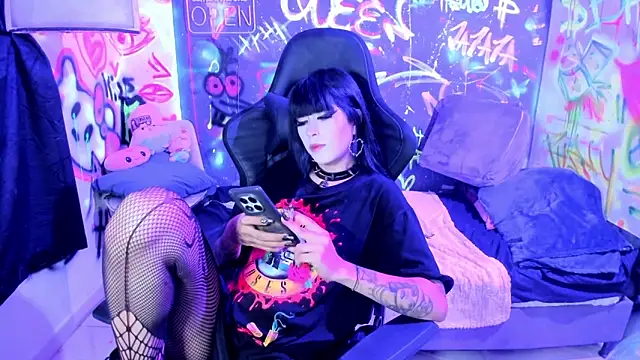 chaymae nah  online show from May 2026 08:28:02 AM