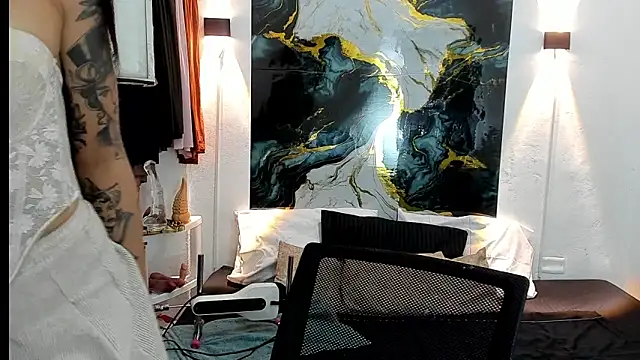 chaymae nah  online show from December 2025 02:44:02 AM