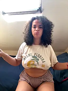 Snapshot of rafamarianoofc chatting on September 2025 10:15:01 AM rafamarianoofc online show from September 2025 10:15:01 AM