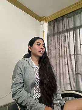 bella-black online show from April 2026 01:59:01 PM