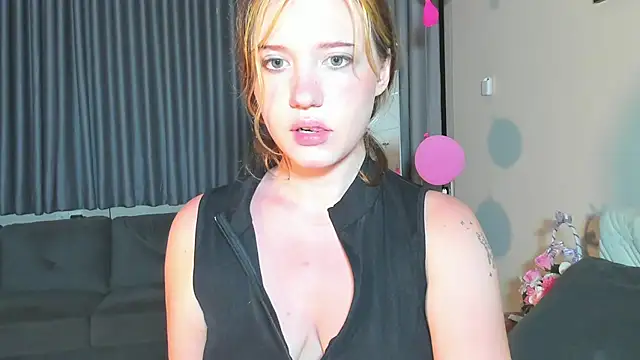 Snapshot of HanahCute chatting on March 2025 09:24:02 PM HanahCute online show from March 2025 09:24:02 PM