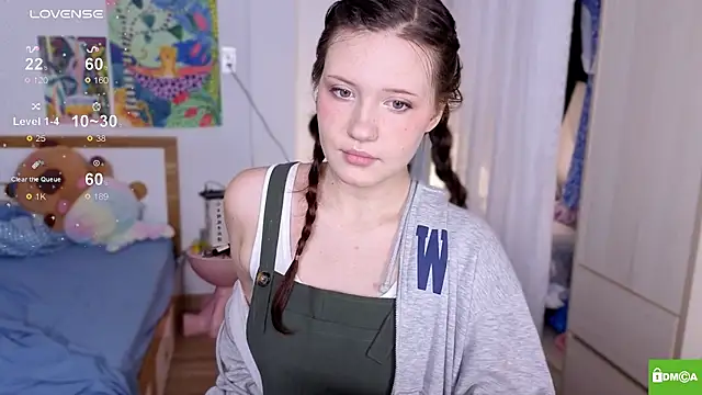 Snapshot of HanahCute chatting on November 2025 02:23:02 AM HanahCute online show from November 2025 02:23:02 AM