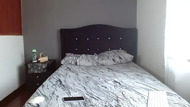 Emilia 1995 online show from October 2025 02:07:02 PM