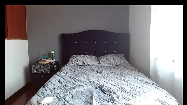 Emilia 1995 online show from March 2026 01:11:01 PM