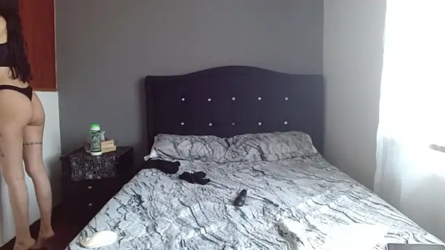 Emilia 1995 online show from November 2025 05:05:02 PM