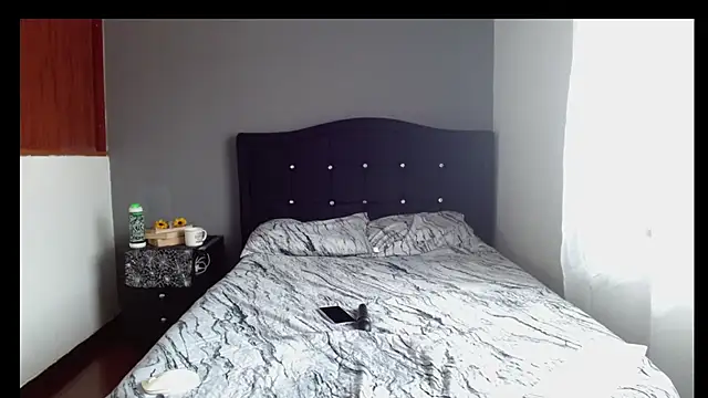 Emilia 1995 online show from April 2026 02:29:02 PM