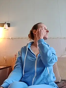 Evelina cute online show from October 2025 11:00:02 AM