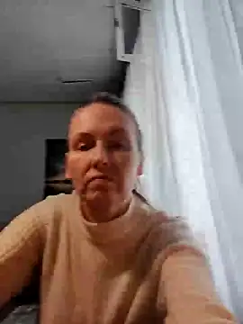 Snapshot of Evelina_cute chatting on February 2025 11:42:01 AM Evelina cute online show from February 2025 11:42:01 AM