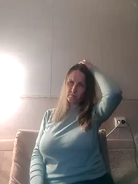 Snapshot of Evelina_cute chatting on February 2025 04:47:01 PM Evelina cute online show from February 2025 04:47:01 PM