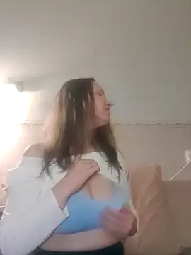 Evelina cute online show from February 2026 03:41:02 PM