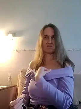 Evelina cute online show from October 2025 01:12:02 PM