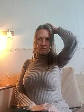 Evelina cute online show from January 2026 10:33:02 AM