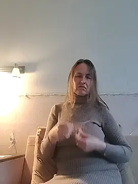 Evelina cute online show from October 2025 01:43:02 PM