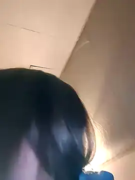 Evelina cute online show from March 2026 09:28:01 PM