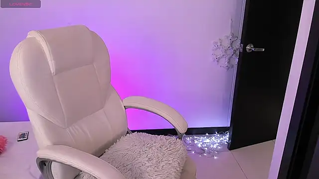 nyna 1 online show from February 2025 08:45:01 PM