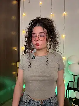 Snapshot of Antoniart_ chatting on October 2025 01:57:01 AM Antoniart online show from October 2025 01:57:01 AM