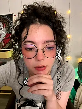 Snapshot of Antoniart_ chatting on October 2025 02:02:02 AM Antoniart online show from October 2025 02:02:02 AM
