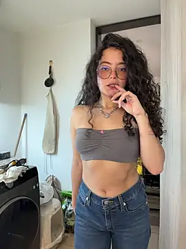 Snapshot of Antoniart_ chatting on February 2026 03:16:01 AM Antoniart online show from February 2026 03:16:01 AM