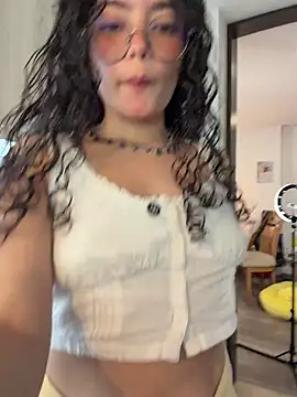 Snapshot of Antoniart_ chatting on February 2026 03:37:02 AM Antoniart online show from February 2026 03:37:02 AM