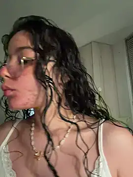 Antoniart  online show from May 2026 03:10:02 AM