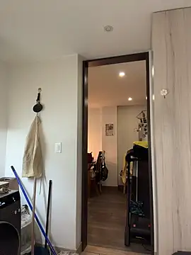 Antoniart  online show from March 2026 02:33:01 AM